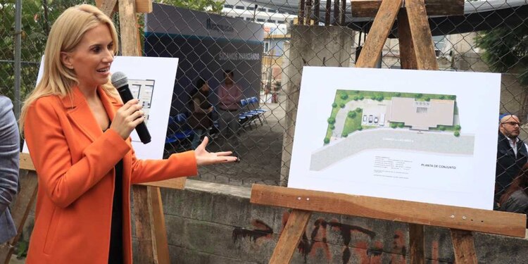 Romina Contreras Carrasco señaló que con esta obra se da cumplimiento a una de las peticiones que vecinos de la zona realizaron durante su campaña