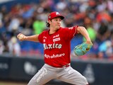 Trevor Bauer, lanzador de los Diablos Rojos del México, en uno de los juegos de la Serie del Rey ante los Sultanes de Monterrey