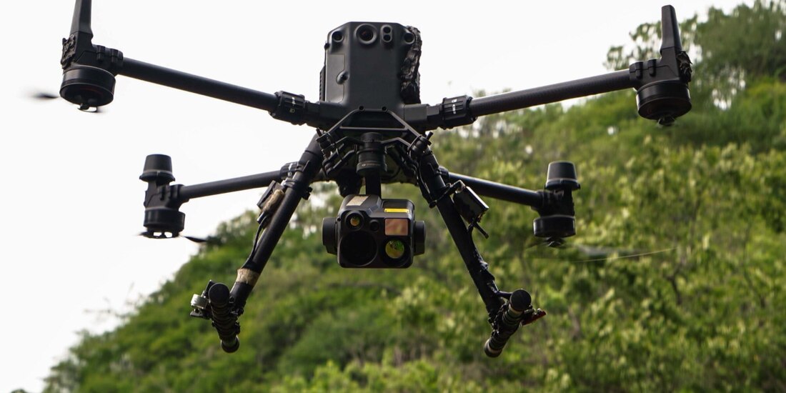 Dron adaptado con cámaras, el pasado 15 de agosto del 2024, en Michoacán.