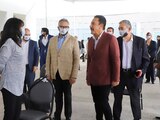 El gobernador de Hidalgo en recorrido por el Centro de Servicios Integrales.