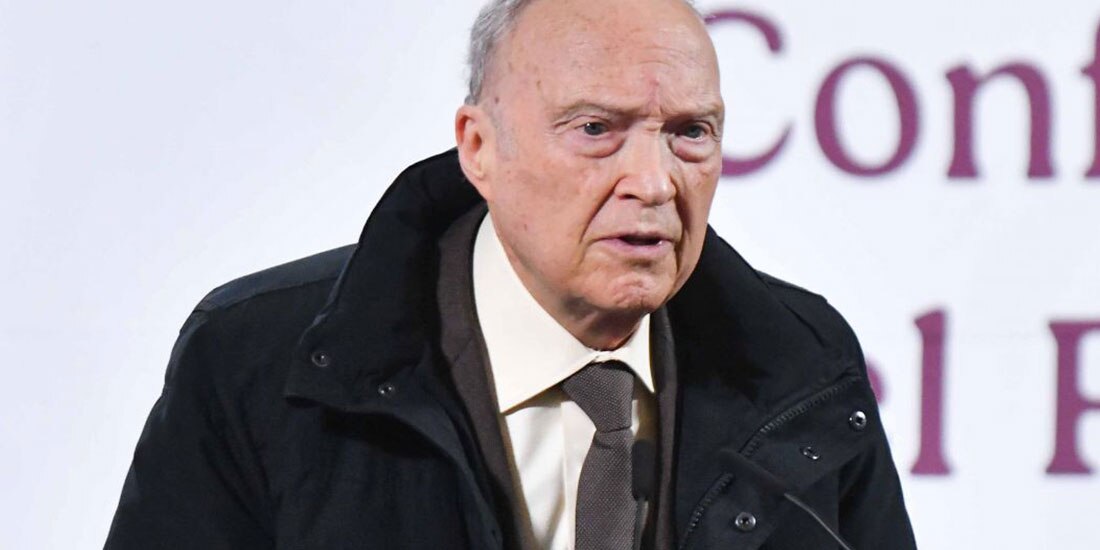 Alejandro Gertz Manero, titular de la FGR, durante la conferencia matutina realizada en Palacio Nacional el 11 de febrero de 2025