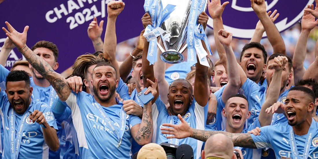 Manchester City remontó ante el Aston Villa y es campeón de la Premier League de Inglaterra.