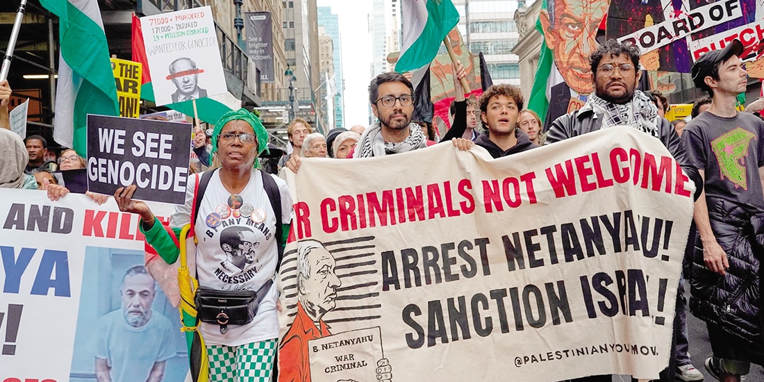 Manifestantes se congregan para protestar tras el discurso de Benjamin Netanyahu en la ONU, ayer.
