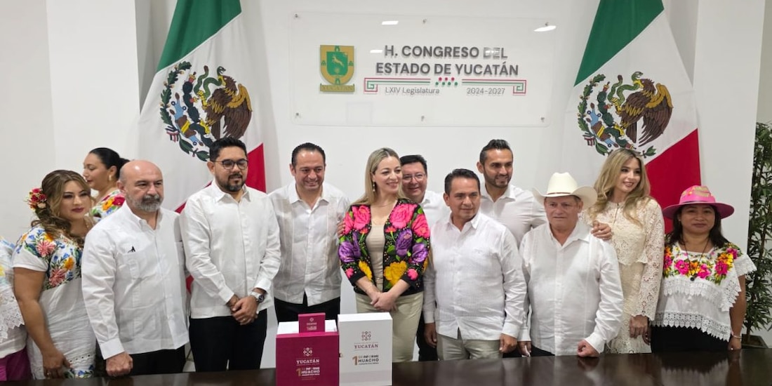 El Primer Informe de Gobierno de Joaquín Díaz Mena, fue entregado en el Congreso del Estado