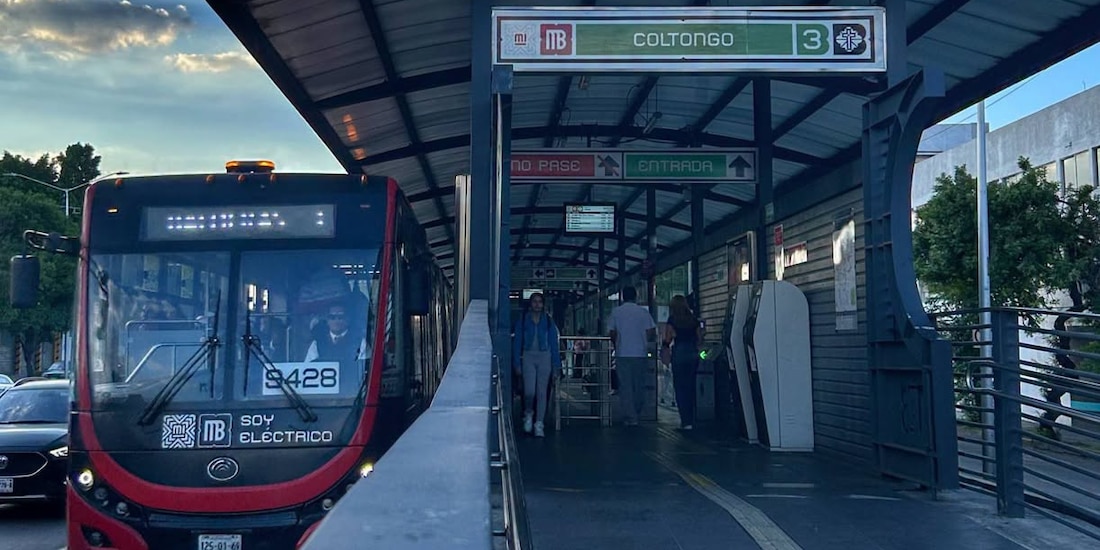 Estación Coltongo de la Línea 3 del Metrobús.