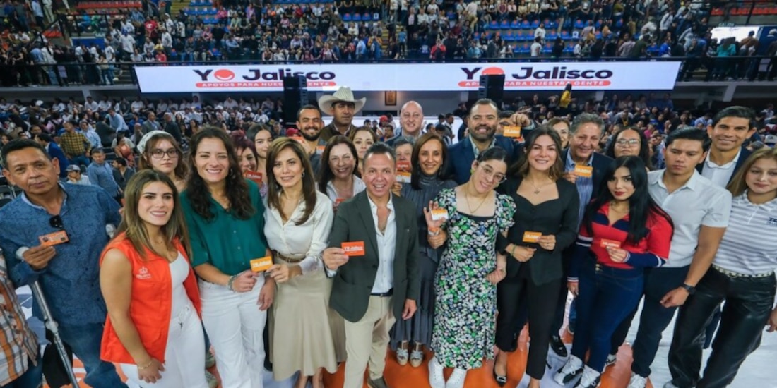 El gobernador de Jalisco, Pablo Lemus, ayer, en la presentación del programa de política social.