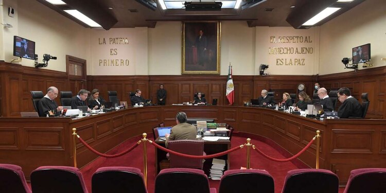 Con la votación de seis de los 11 ministros de la Suprema Corte de Justicia de la Nación (SCJN) se avaló el mecanismo para retirar contenido de internet.
