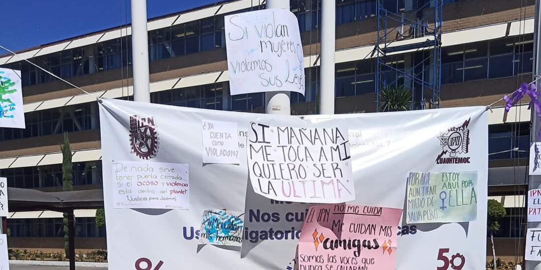 Protestan alumnos de Voca 7 por presunta agresión sexual contra compañera