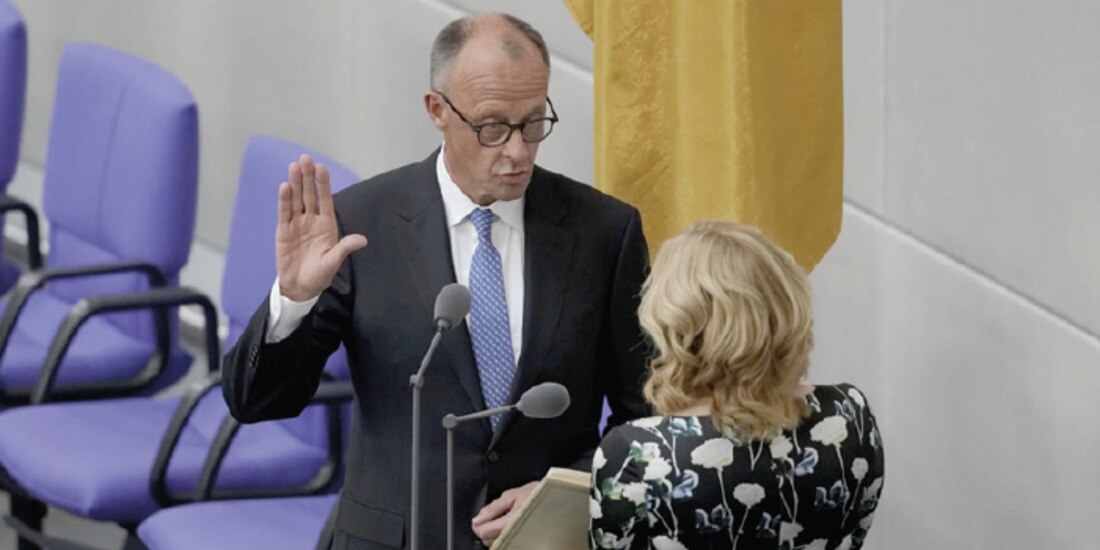 Friedrich Merz presentó juramento al cargo , ayer.