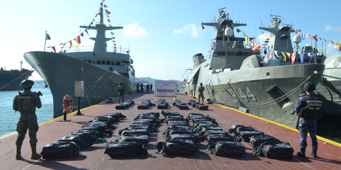 Elementos de Marina decomisaron presunta cocaína, el pasado 20 de noviembre.