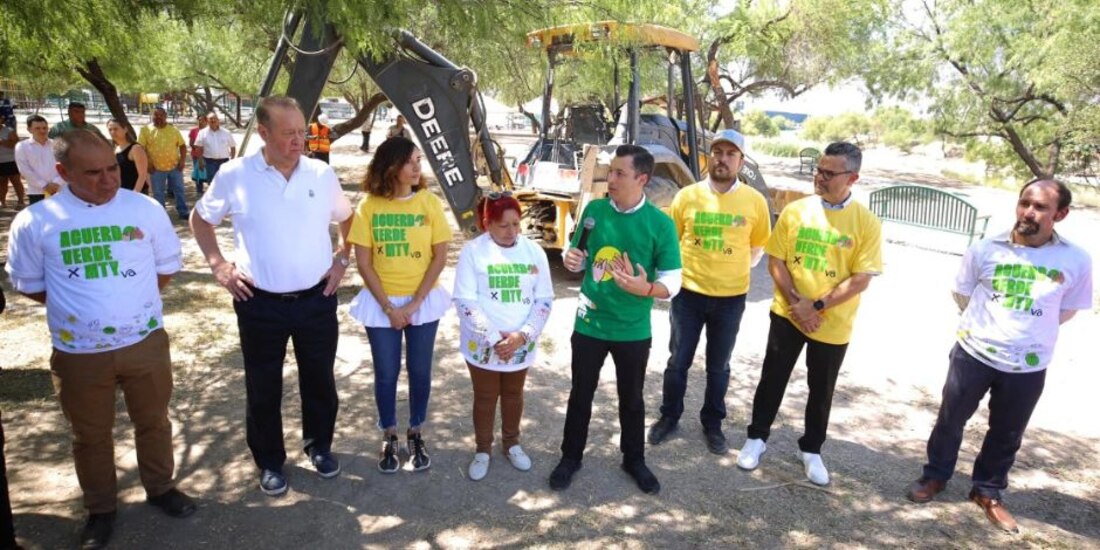 Rehabilitan parques en Monterrey, Nuevo León.