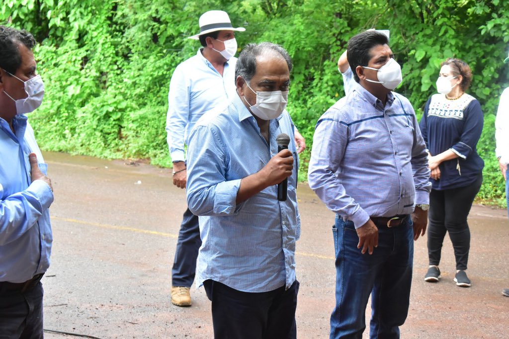 “Que sepa la Costa Grande, y todos estos pueblos, que el gobernador está y estará pendiente de todos ustedes", dijo Héctor Astudillo