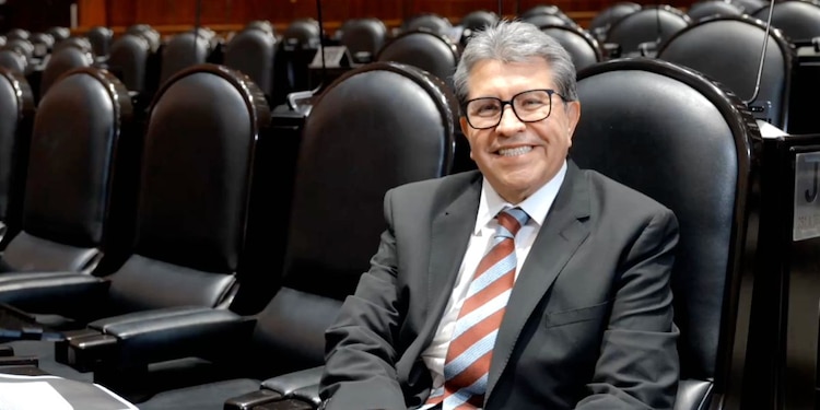 El coordinador de los diputados de Morena, Ricardo Monreal Ávila