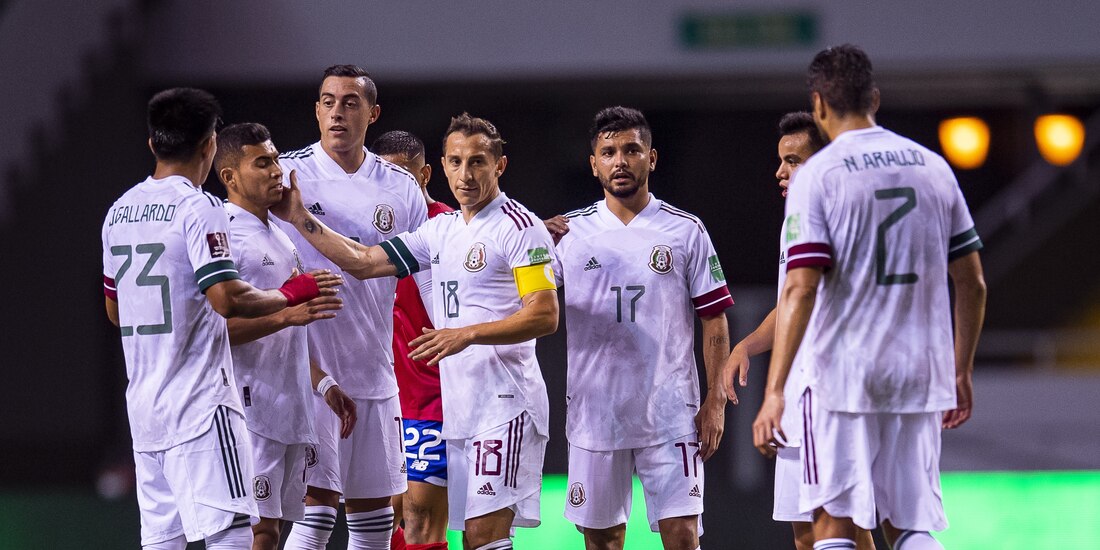 Jugadores de la Selección Mexicana celebran un gol contra Costa Rica el pasado 5 de septiembre.