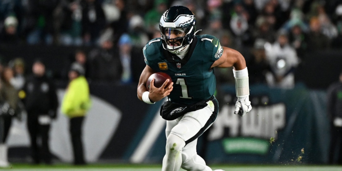 Jalen Hurts en una acción en el Eagles vs Lions.