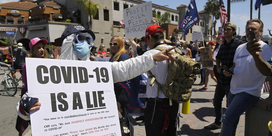 Mujer antivacunas dice que el virus COVID-19 es mentira, y persona sin hogar le responde esto