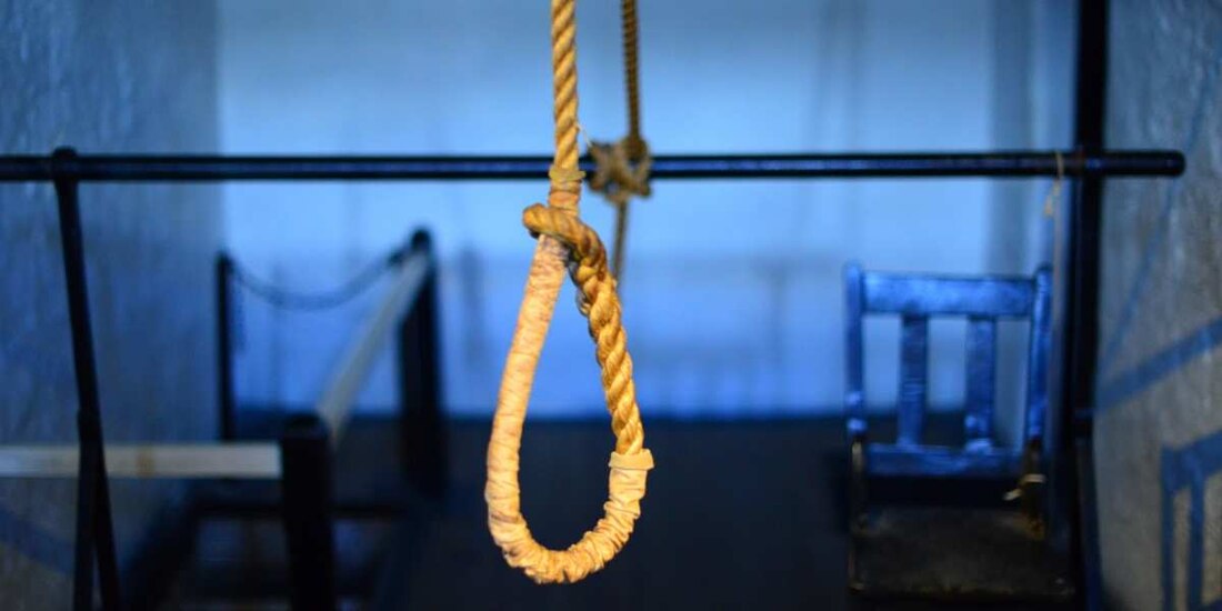 Linchan y cuelgan a presunto sicario tras matar a exdelegado en Cárdenas, Tabasco.