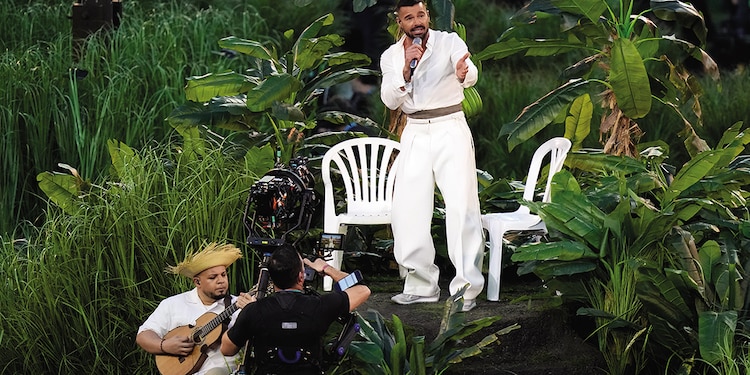 Ricky Martin interpretó durante su participación el tema “Lo que pasó en Hawaii” .