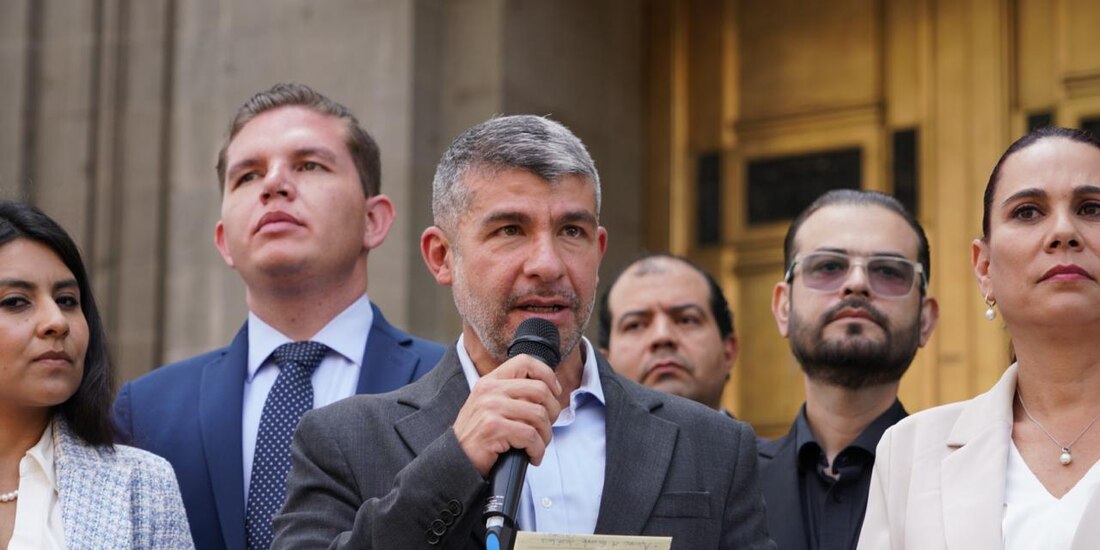 Mauricio Tabe, alcalde en Miguel Hidalgo.