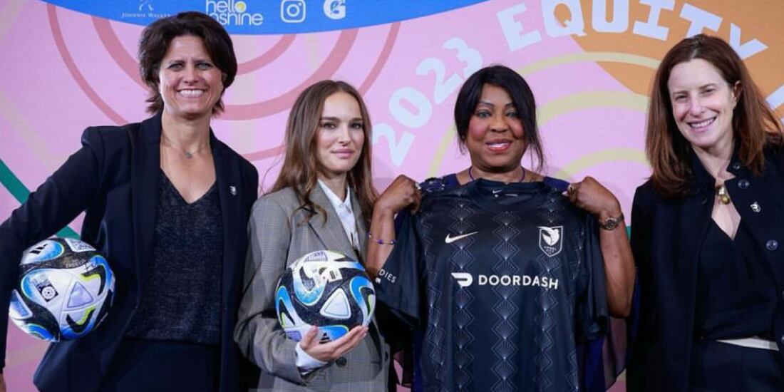 Natalie Portman elogia la fuerza y la perseverancia de las jugadoras de ...