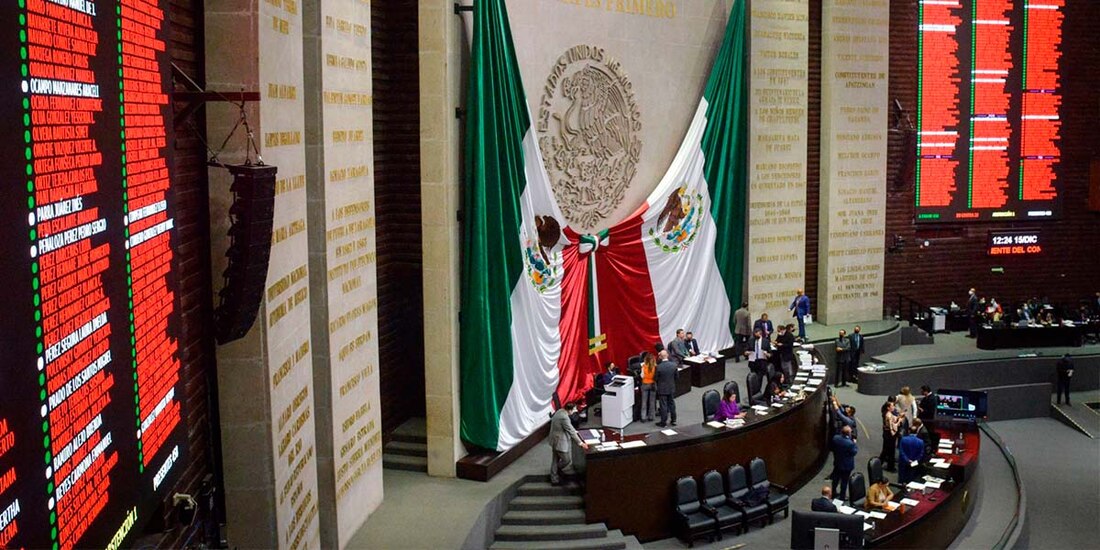 Representantes de los diferentes grupos parlamentarios en la Cámara de Diputados respaldaron la decisión del INE de posponer la consulta popular de revocación de mandato por falta de presupuesto