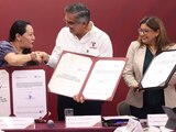 Américo Villarreal y María Luisa Albores firman convenio para mejorar la calidad del aire en Tamaulipas.