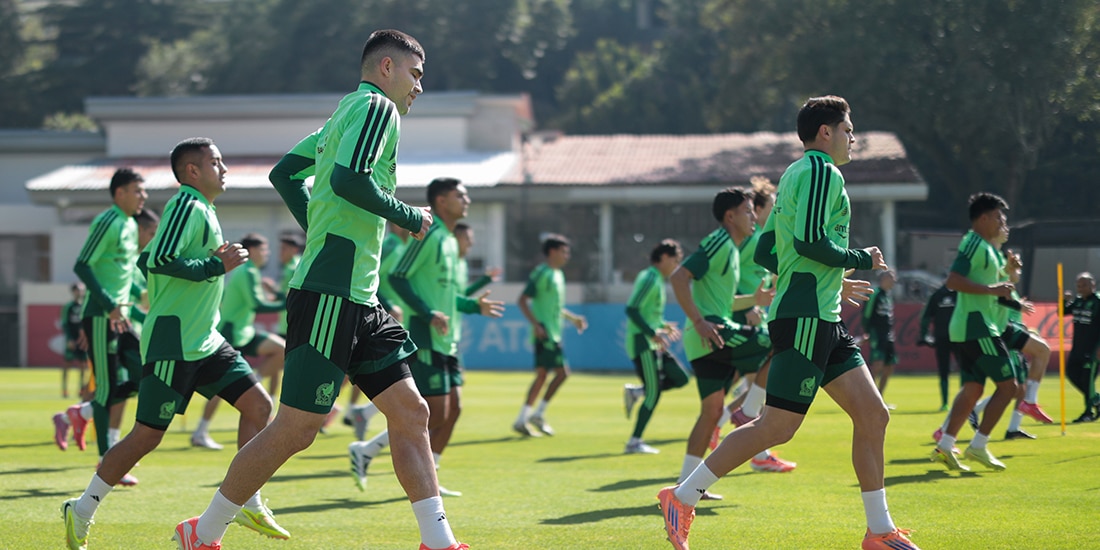 Jugadores de la Selección, en un entrenamiento en el CAR, el 11 de noviembre.