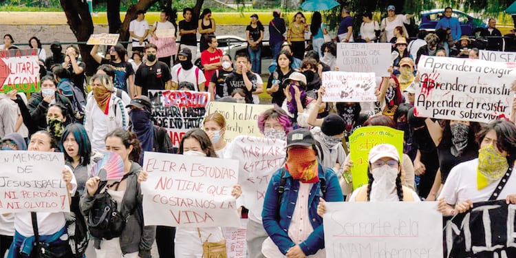 Comunidad de la UNAM se manifiesta, el 24 de septiembre, para exigir seguridad en los planteles.