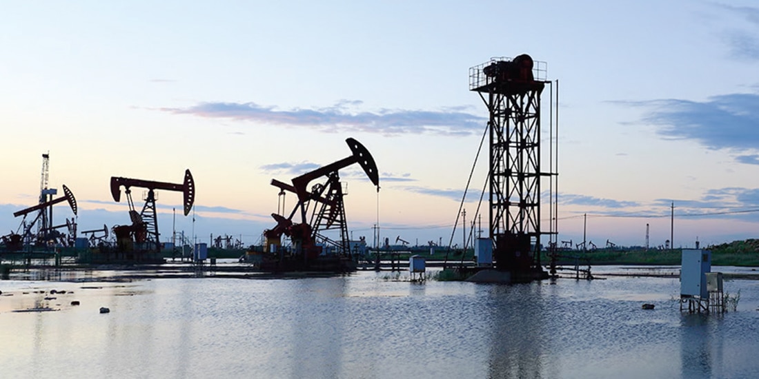 Reapertura de estrecho tira precios del petróleo