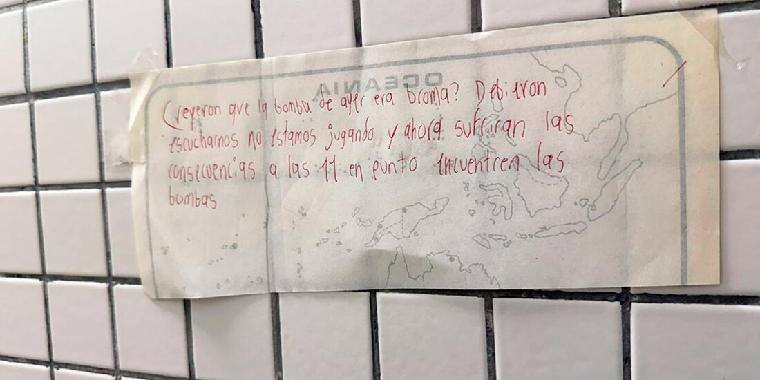 Mensajes de amenaza contra alumnos de la UNAM enviados por privado o puestos en baños de diferentes facultades.