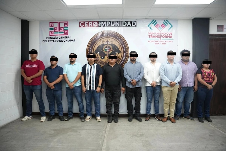 Diez detenidos por presunta tortura cometida contra detenidos.