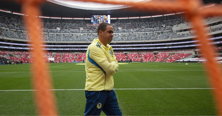 André Jardine saldría del América