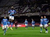Victor Osimhen del Napoli celebra tras poner el 2-0 de su equipo en el encuentro de la Serie A ante el Salernitana el sábado 21 de enero del 2023.. (Alessandro Garofalo/LaPresse via AP)