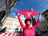 Italia. Protestas por el mundo para poner fin a la violencia contra la mujer.