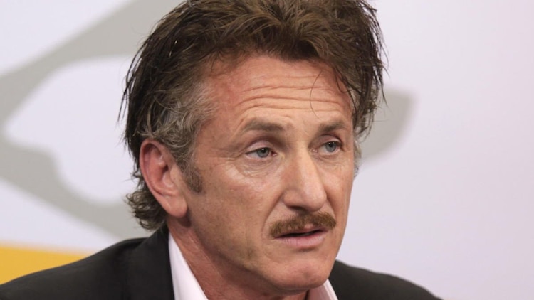Sean Penn está en Ucrania grabando documental sobre invasión rusa