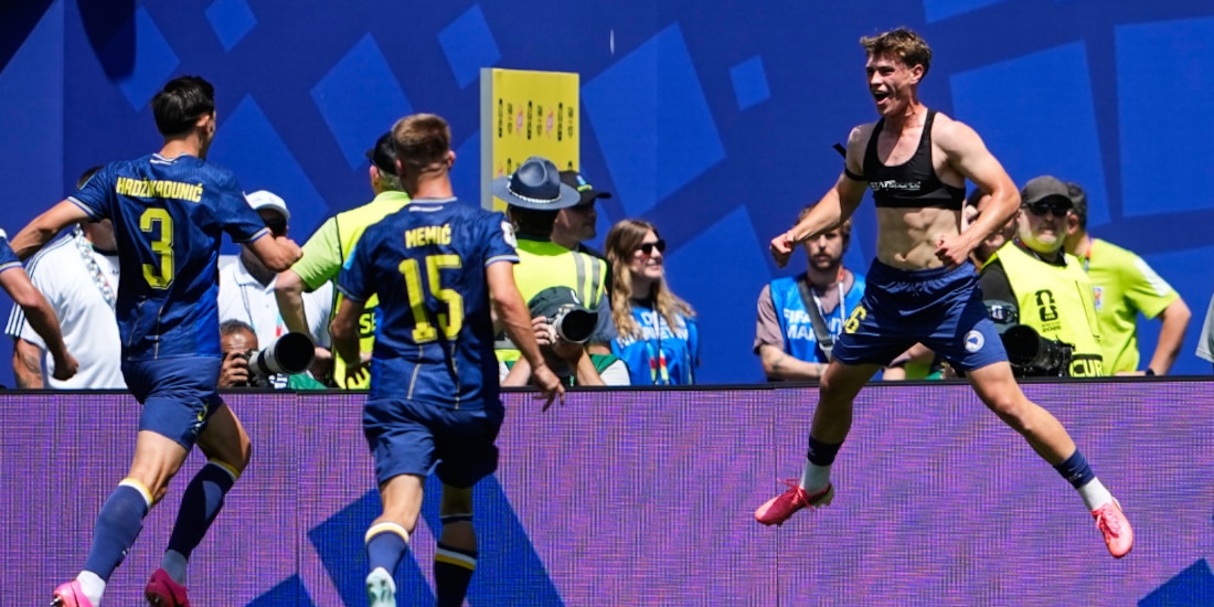 Bosnia llega a cuatro puntos en la fase de grupos.