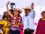 Claudia Sheinbaum y Félix Salgado, ayer, en Acapulco.