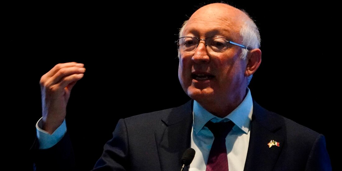 Muerte de migrantes, llamado para regular flujo migratorio ilegal: Ken Salazar.