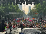 Estiman 150 mil asistentes a festejo de primer partido del Mundial en el Ángel de la Independencia.