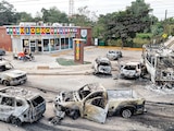 Vehículos quemados tras la muerte del capo, el 23 de febrero, en Puerto Vallarta.