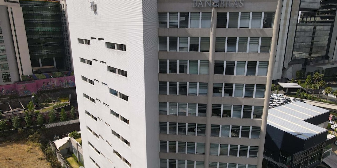 Apoyos del Banco Nacional de Obras y Servicios Públicos.