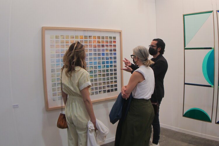 Visitantes en Zona Maco.