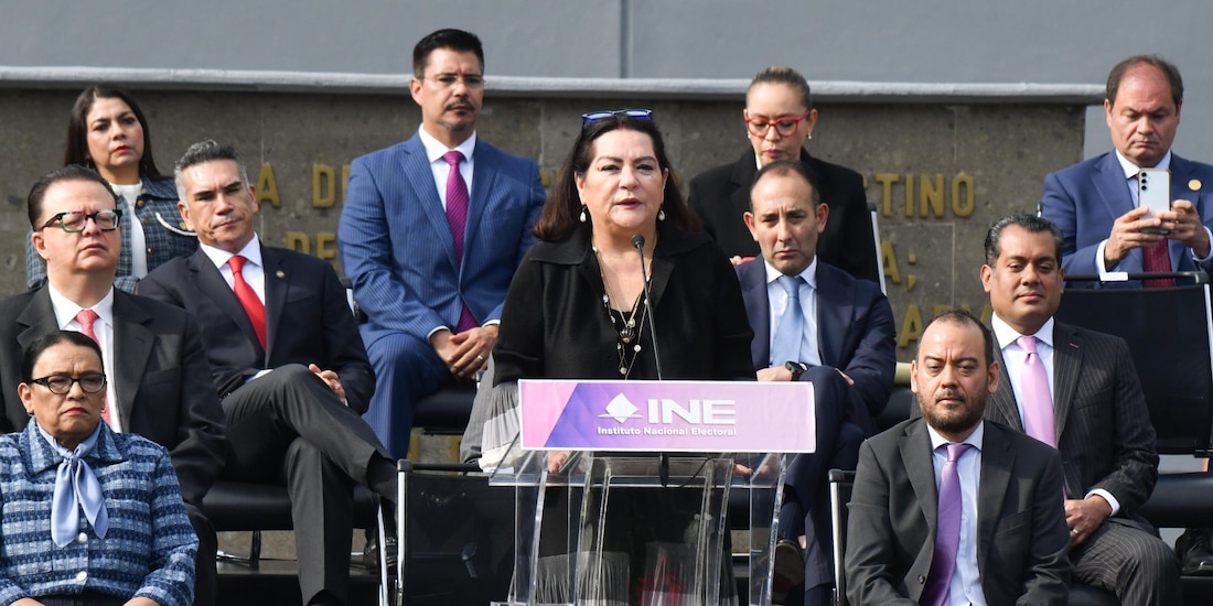 Guadalupe Taddei, consejera presidenta del INE, durante la ceremonia del inicio del Proceso Electoral Federal 2026-2027