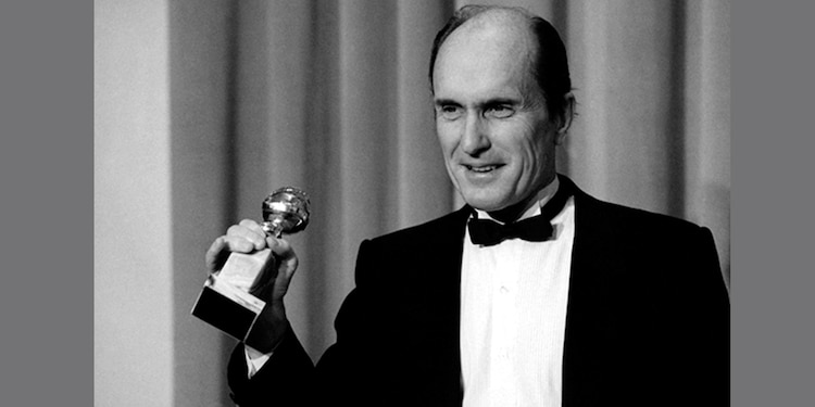 EL ACTOR fue multipremiado
con Globos de
Oro y un Oscar en 1984
como Mejor Actor por la
cinta Gracias y favores.
