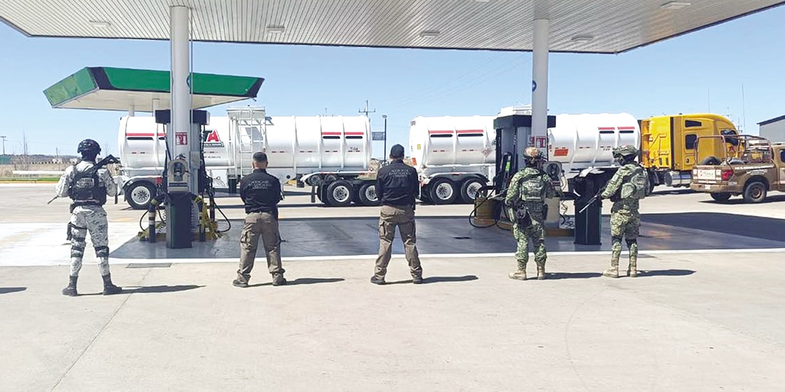 La defensa y GN custodian el decomiso en Chihuahua, el 13 de marzo del 2026.