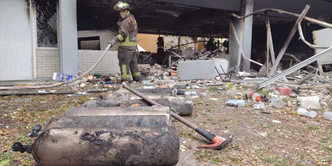 Fiscalía indaga explosión de laboratorio en FES Zaragoza