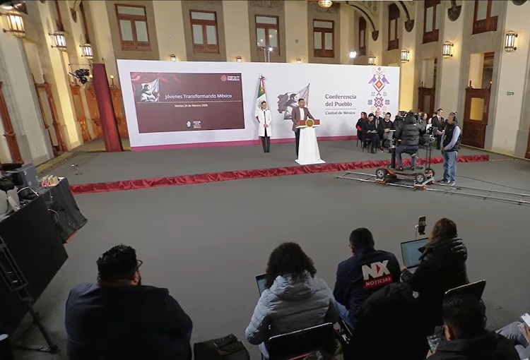 Anuncio en Palacio Nacional.