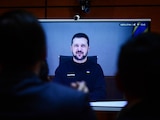 Volodímir Zelenski, presidente de Ucrania, mediante videollamada dirigió un mensaje a legisladores integrantes del Grupo de Amistad "Méxic-Ucrania" para solicitar su apoyo en el conflicto armado que su nación atraviesa frente a Rusia.