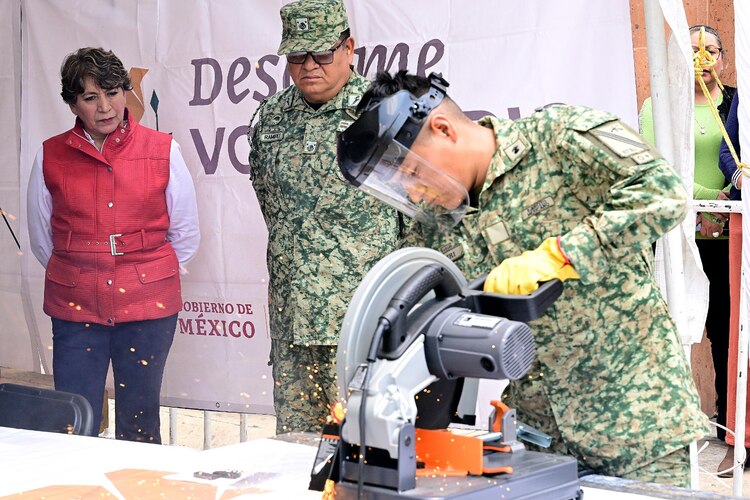 Gobernadora Delfina Gómez asistió a la jornada de desarme voluntario en Tultitlán.