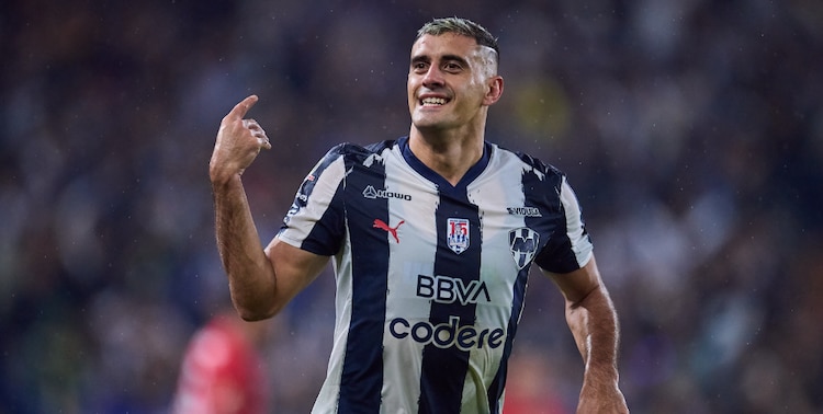 Germán Berterame festejando su gol ante Toluca.